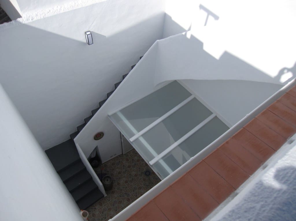 2 bedroom Townhouse for rent in Nerja - € 900 (Ref: 8549095)
