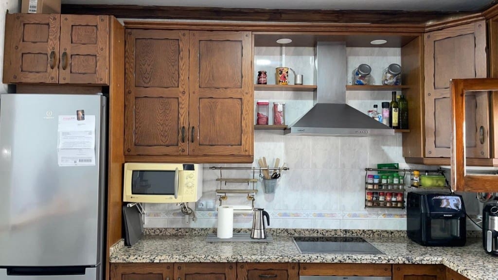 3 bedroom Townhouse for sale in Nerja with pool - € 340,000 (Ref: 8582132)