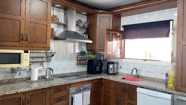 3 slaapkamer Huis te koop in Nerja met zwembad - € 340.000 (Ref: 8582132)