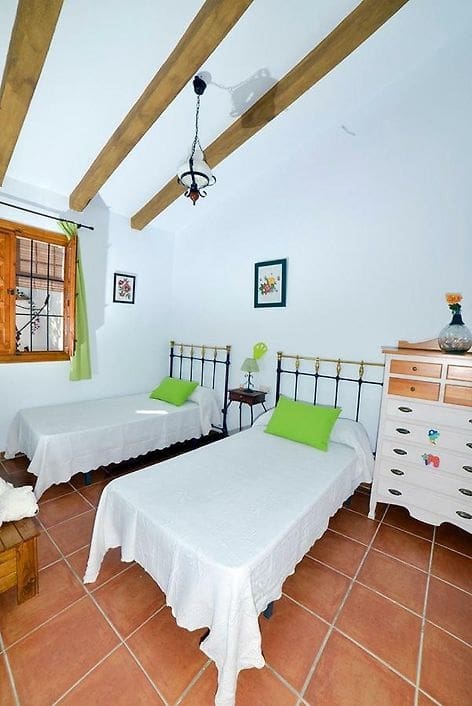 3 soveværelse Finca/Landehus til leje i Frigiliana med swimmingpool - € 950 (Ref: 8597173)