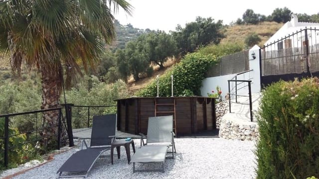 3 bedroom Finca/Country House for rent in Frigiliana with pool - € 950 (Ref: 8597173)