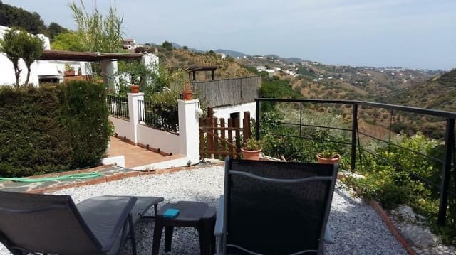 3 bedroom Finca/Country House for rent in Frigiliana with pool - € 950 (Ref: 8597173)