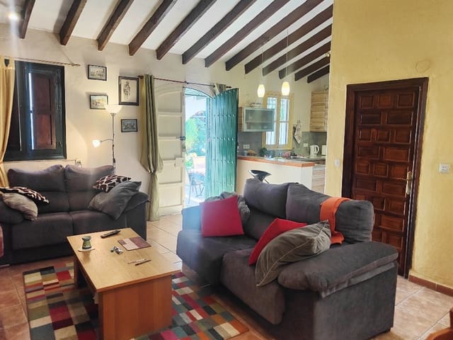 3 Zimmer Villa zu verkaufen in Nerja mit Pool Garage - 370.000 € (Ref: 8610369)