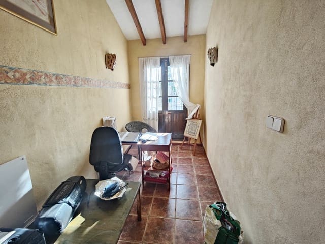 3 Zimmer Villa zu verkaufen in Nerja mit Pool Garage - 370.000 € (Ref: 8610369)