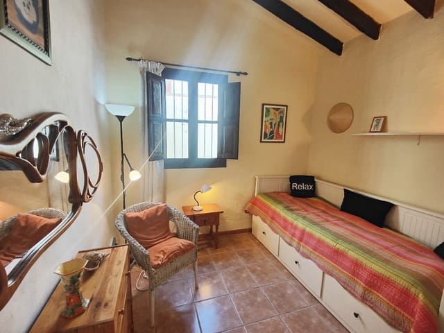 3 Zimmer Villa zu verkaufen in Nerja mit Pool Garage - 370.000 € (Ref: 8610369)