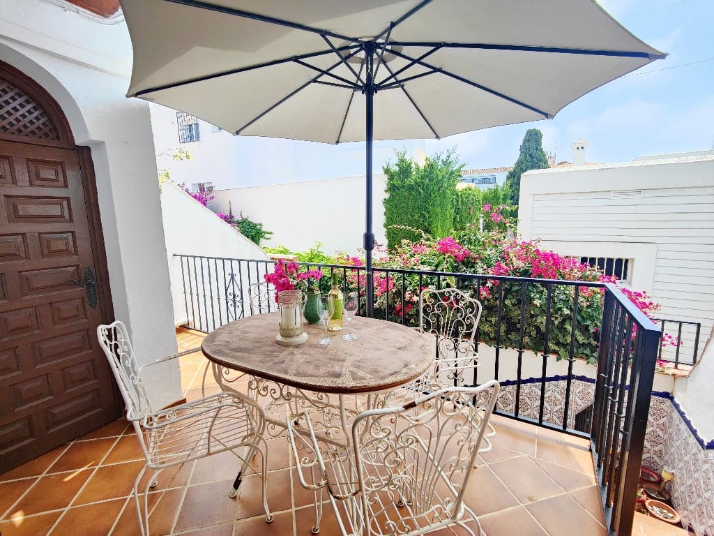 4 quarto Casa em Banda para venda em Nerja - 399 000 € (Ref: 8612308)