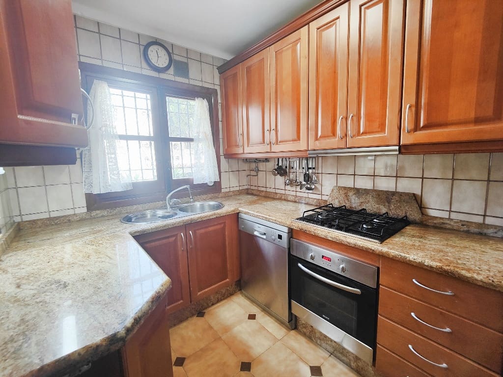 4 quarto Casa em Banda para venda em Nerja - 399 000 € (Ref: 8612308)