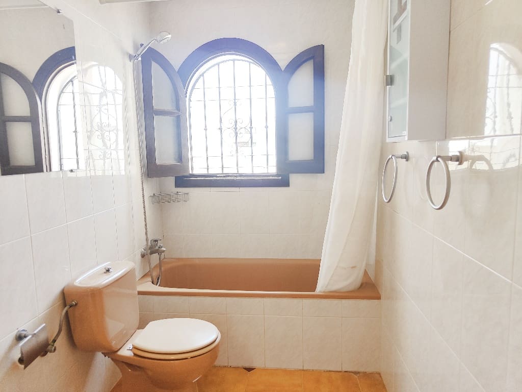 4 quarto Casa em Banda para venda em Nerja - 399 000 € (Ref: 8612308)