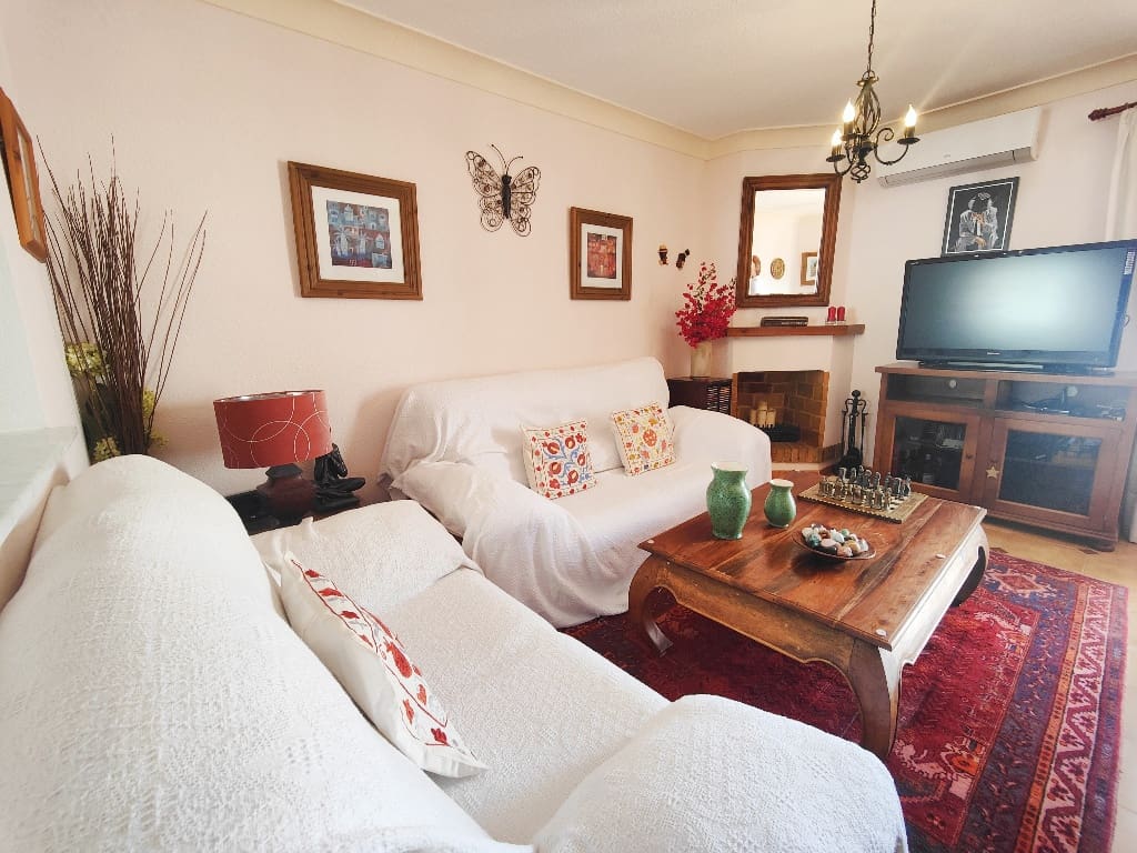 4 quarto Casa em Banda para venda em Nerja - 399 000 € (Ref: 8612308)