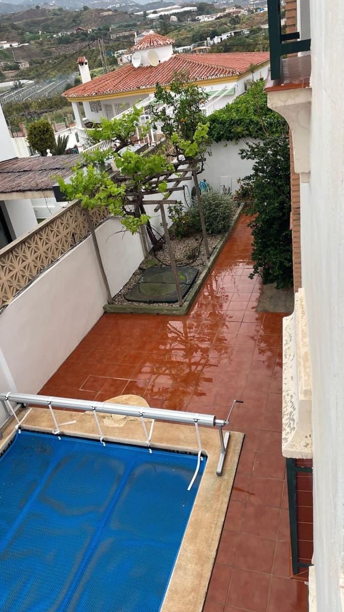3 chambre Villa/Maison à vendre à Torrox-Costa avec piscine garage - 450 000 € (Ref: 8675532)