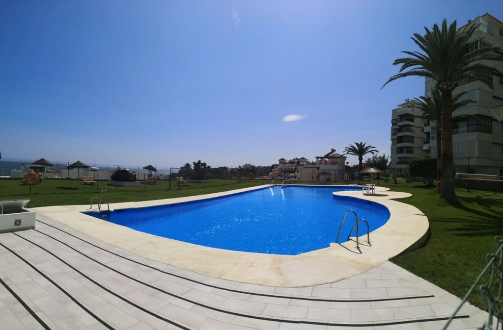 2 bedroom Apartment for sale in Torrox-Costa with pool - € 259,000 (Ref: 8755198)