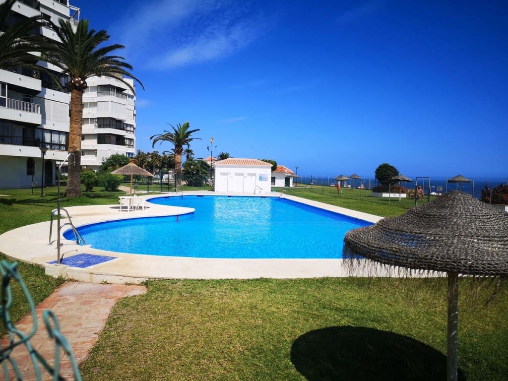 2 bedroom Apartment for sale in Torrox-Costa with pool - € 259,000 (Ref: 8755198)