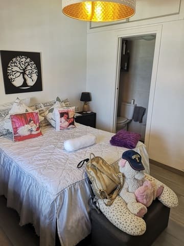 Apartamento de 2 habitaciones en Torrox-Costa, Torrox en venta con piscina - 259.000 € (Ref: 8755198)