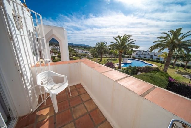 2 quarto Casa em Banda para venda em Nerja com piscina - 300 000 € (Ref: 8887528)