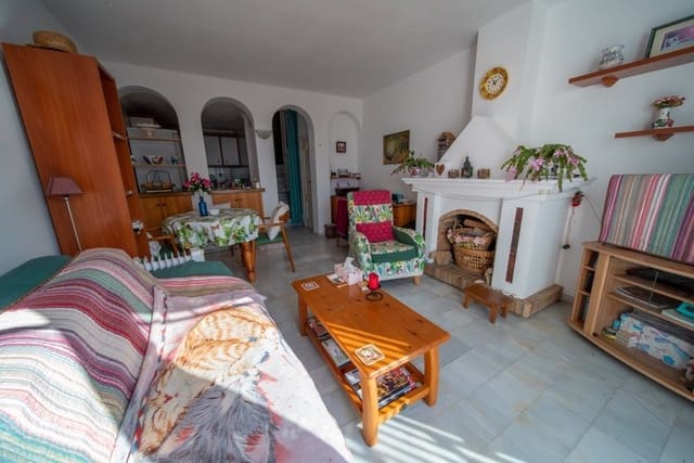 2 quarto Casa em Banda para venda em Nerja com piscina - 300 000 € (Ref: 8887528)