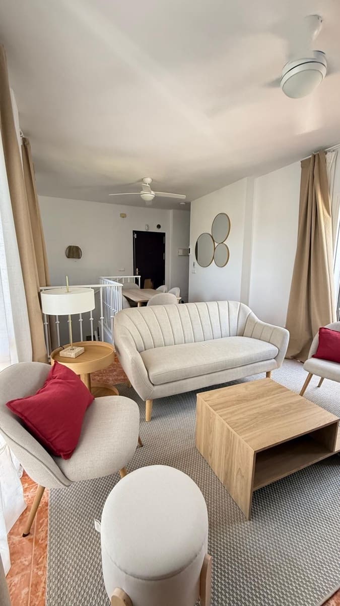 4 bedroom Apartment for sale in Nerja with pool - € 390,000 (Ref: 8926143)