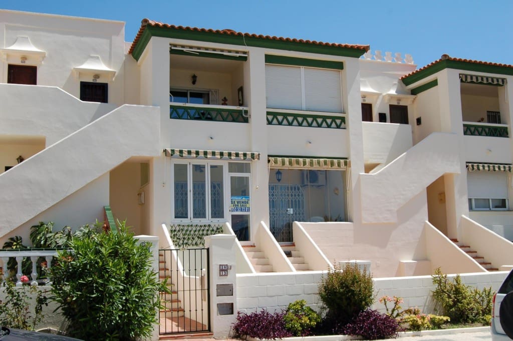 2 bedroom Apartment for sale in Nerja - € 285,000 (Ref: 8936661)