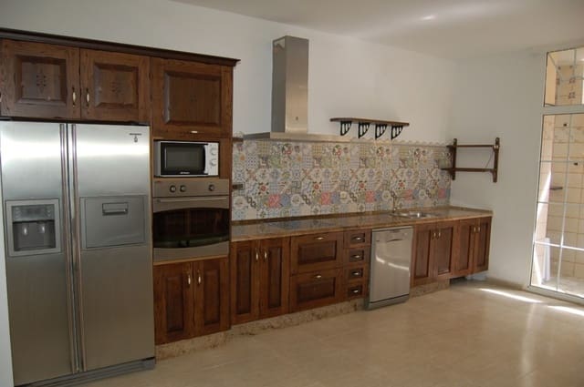 1 soverom Leilighet til salgs i Nerja med svømmebasseng - € 184 000 (Ref: 8941173)