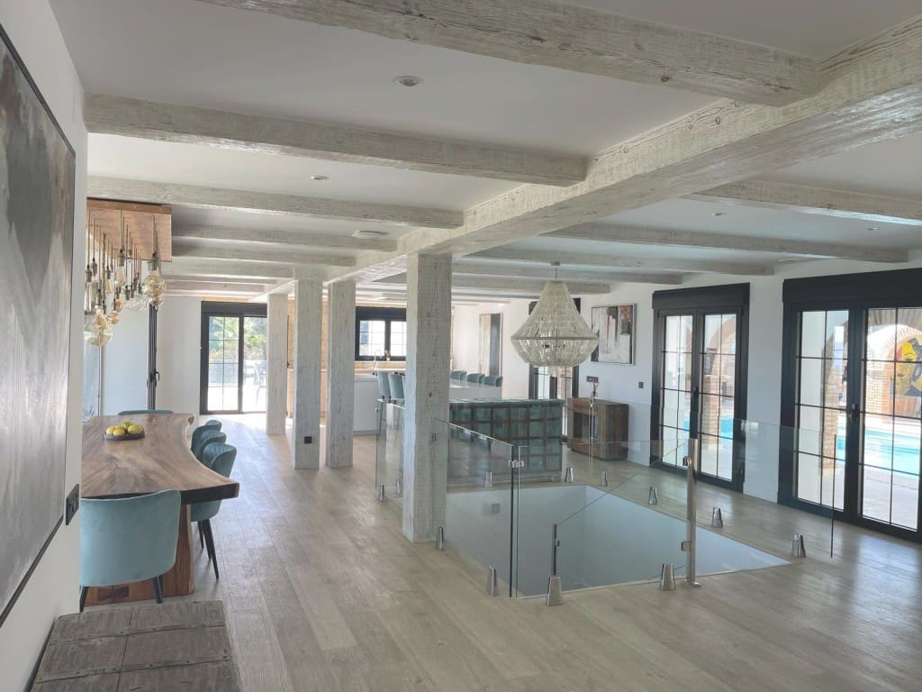 6 soveværelse Villa til salg i Coin med swimmingpool garage - € 2.875.000 (Ref: 8950130)