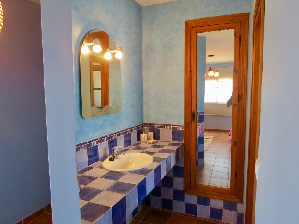 3 soveværelse Villa til leje i Triana med swimmingpool garage - € 2.600 (Ref: 8976022)