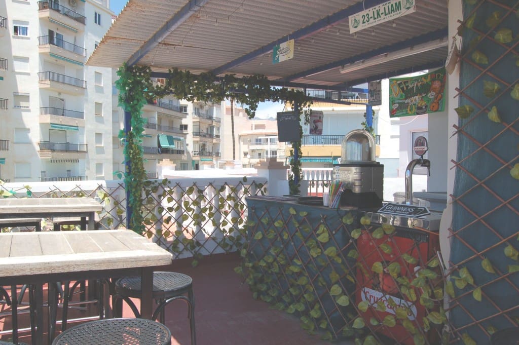 10 soveværelse Restaurant/Bar til salg i Nerja - € 110.000 (Ref: 9023015)
