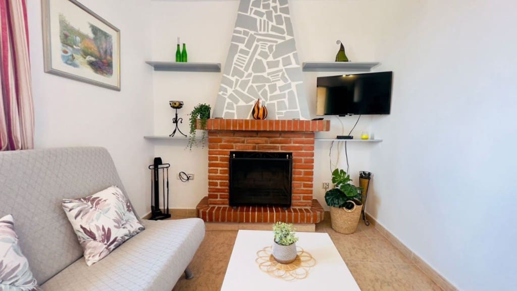 2 soverom Finca/Herregård til salgs i Torrox med svømmebasseng - € 260 000 (Ref: 9057452)