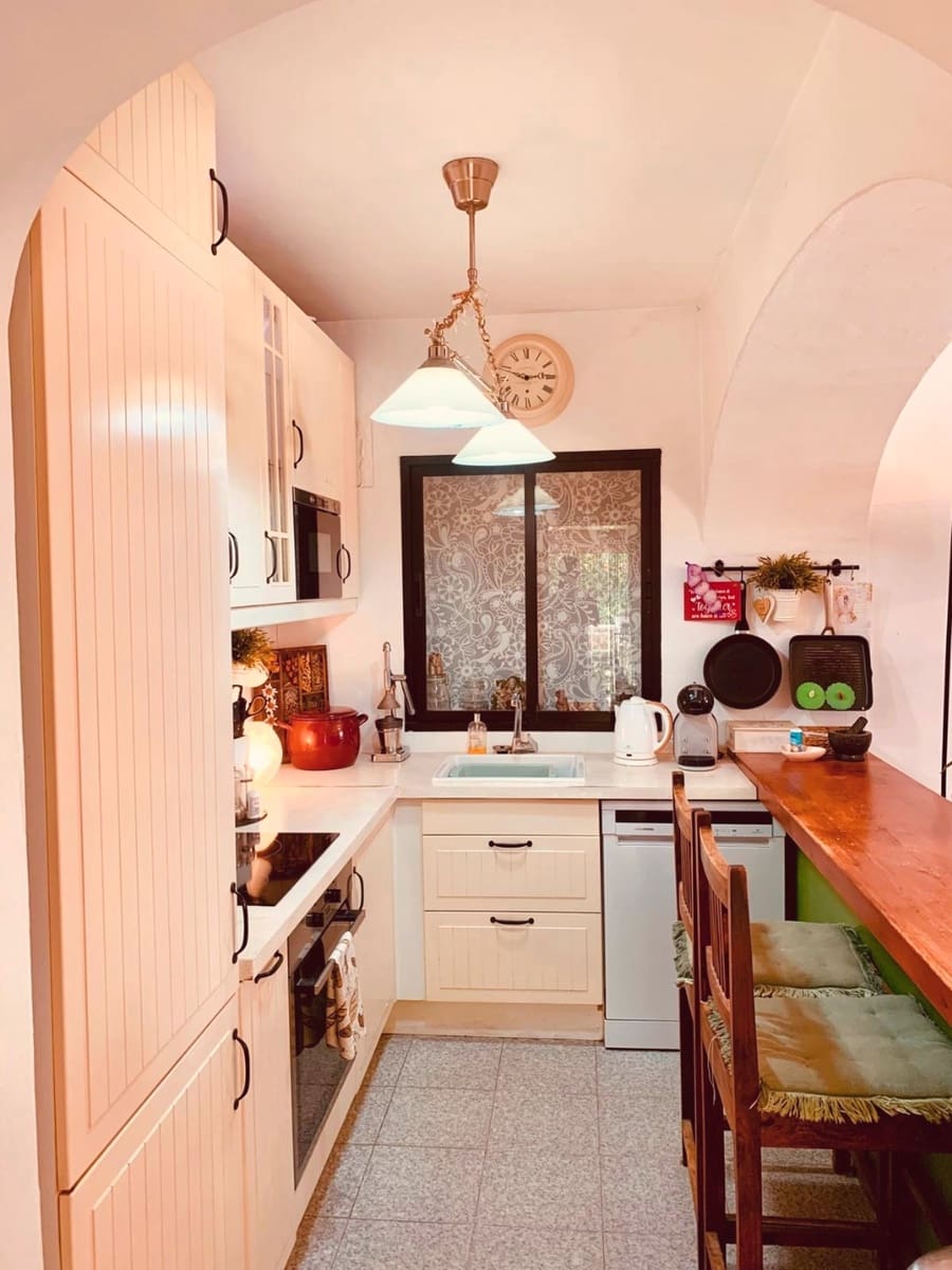 3 makuuhuone Maalaistalo myytävänä paikassa Torrox mukana uima-altaan 
autotalli - 425 000 € (Ref: 9062231)