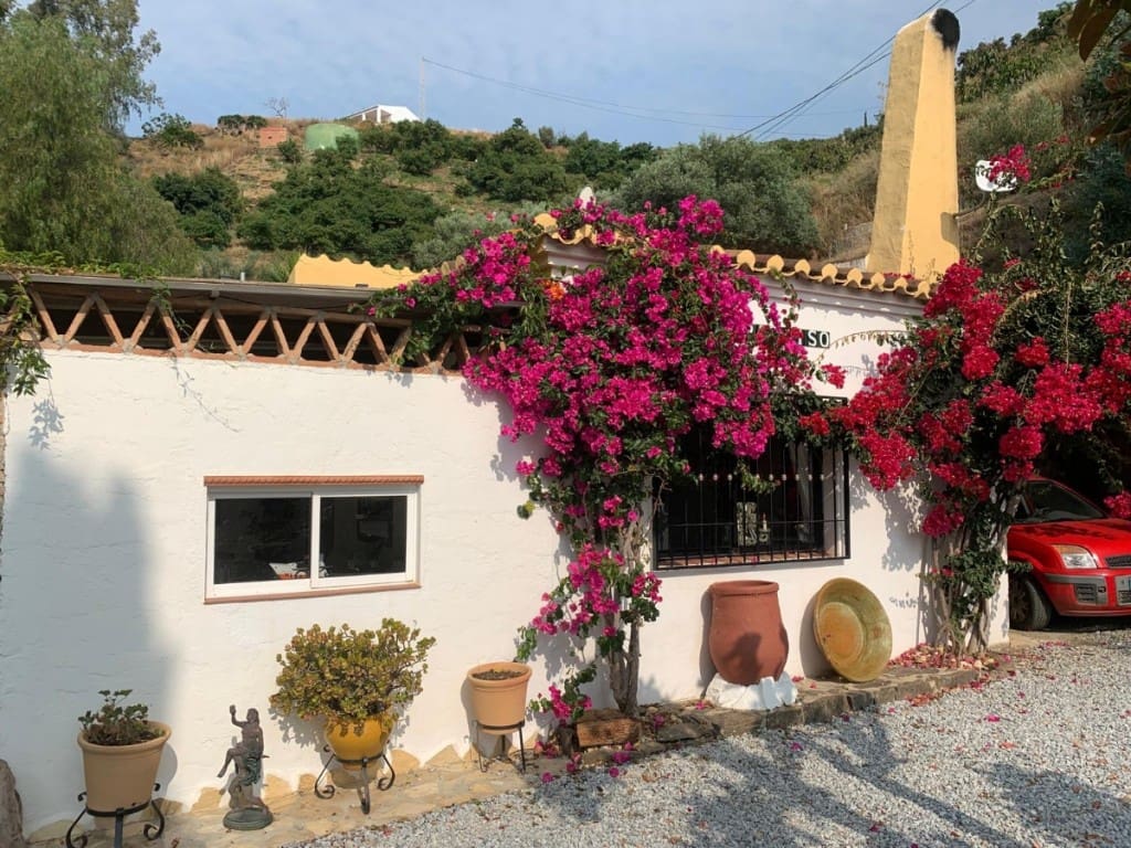 3 makuuhuone Maalaistalo myytävänä paikassa Torrox mukana uima-altaan 
autotalli - 425 000 € (Ref: 9062231)