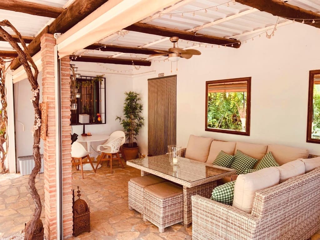 3 makuuhuone Maalaistalo myytävänä paikassa Torrox mukana uima-altaan 
autotalli - 425 000 € (Ref: 9062231)