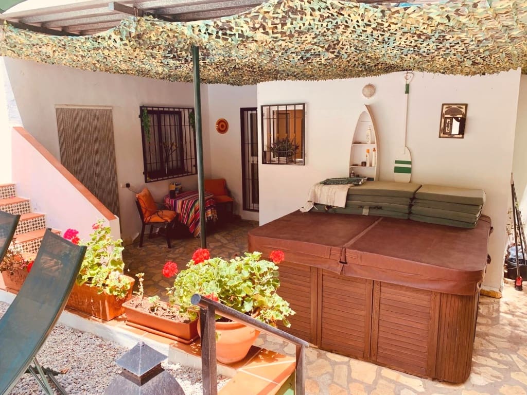 3 makuuhuone Maalaistalo myytävänä paikassa Torrox mukana uima-altaan 
autotalli - 425 000 € (Ref: 9062231)