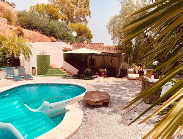 3 makuuhuone Maalaistalo myytävänä paikassa Torrox mukana uima-altaan 
autotalli - 425 000 € (Ref: 9062231)