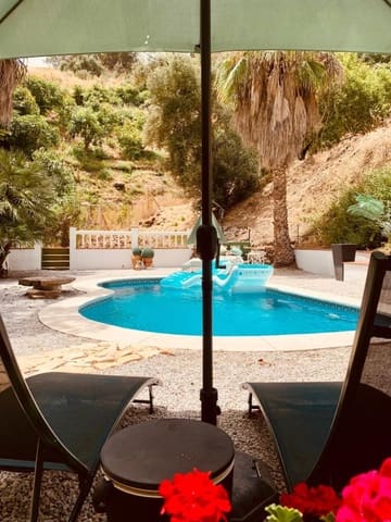 3 makuuhuone Maalaistalo myytävänä paikassa Torrox mukana uima-altaan 
autotalli - 425 000 € (Ref: 9062231)