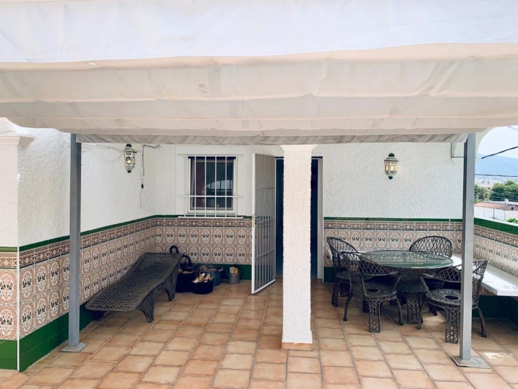 3 bedroom Villa for sale in Nerja with pool garage - € 695,000 (Ref: 9065044)