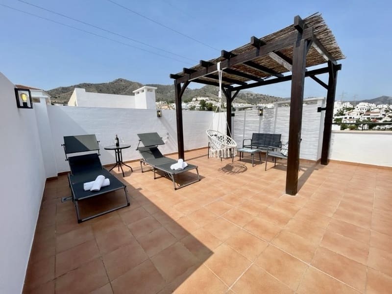 1 slaapkamer Appartement te huur in Nerja met zwembad garage - € 1.000 (Ref: 9074969)