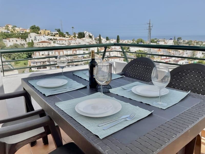 1 slaapkamer Appartement te huur in Nerja met zwembad garage - € 1.000 (Ref: 9074969)