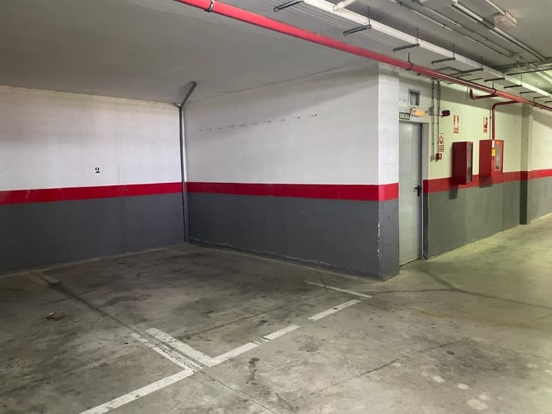 1 slaapkamer Appartement te huur in Nerja met zwembad garage - € 1.000 (Ref: 9074969)