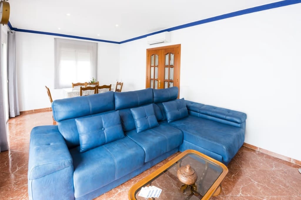 3 soveværelse Byhus til leje i Nerja med swimmingpool - € 1.200 (Ref: 9081404)