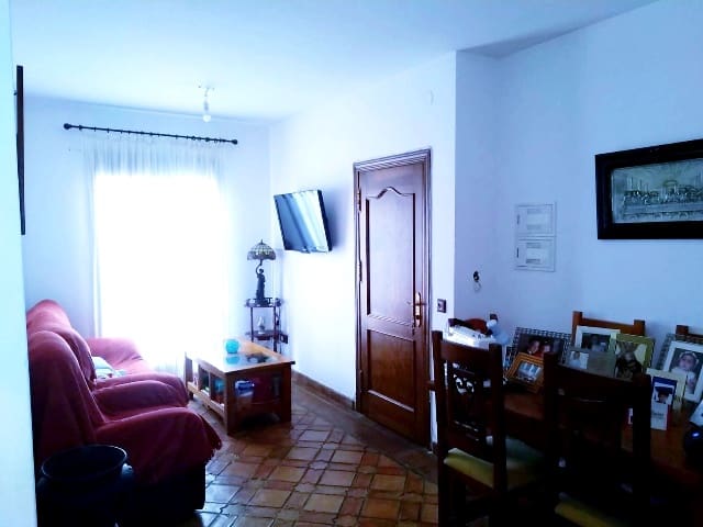 4 slaapkamer Huis te koop in Nerja - € 465.000 (Ref: 9102806)