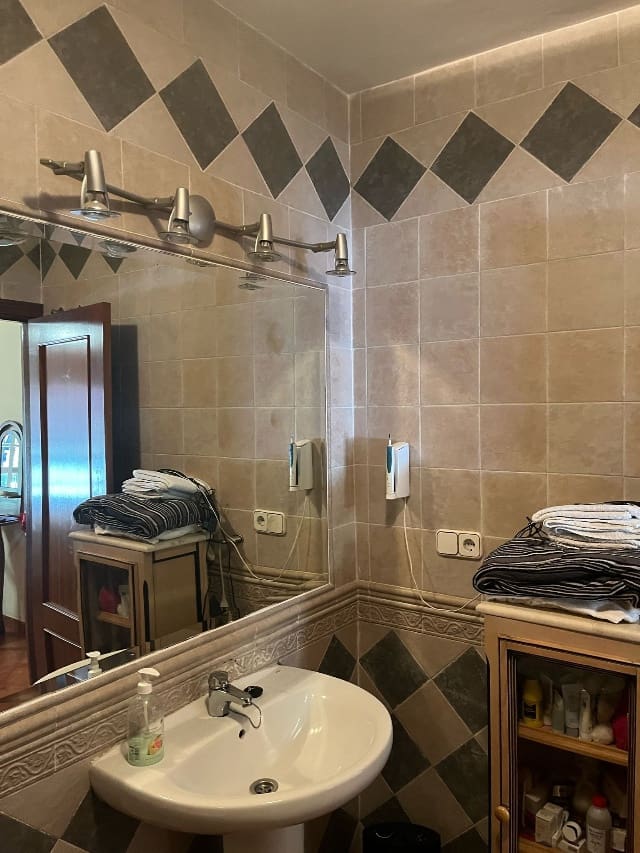 6 soverom Villa til salgs i La Cala del Moral med svømmebasseng - € 765 000 (Ref: 9112223)