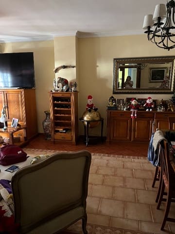 6 makuuhuone Huvila myytävänä paikassa La Cala del Moral, Rincón de la Victoria mukana uima-altaan - 765 000 € (Ref: 9112223)