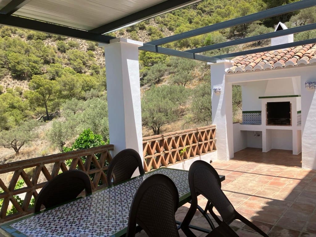 2 soveværelse Villa til salg i Frigiliana med swimmingpool - € 549.000 (Ref: 9118625)