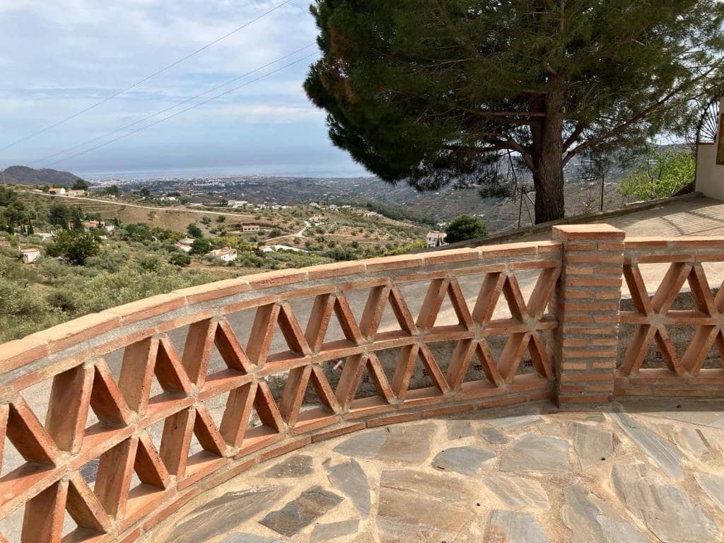 2 soveværelse Villa til salg i Frigiliana med swimmingpool - € 549.000 (Ref: 9118625)