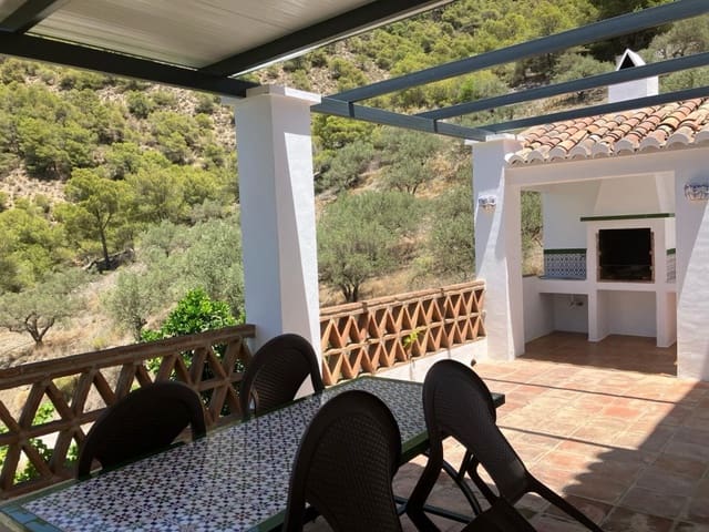 2 soveværelse Villa til salg i Frigiliana med swimmingpool - € 549.000 (Ref: 9118625)