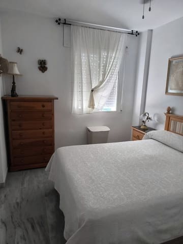 1 quarto Apartamento para arrendar em Torrox-Costa, Torrox com piscina - 750 € (Ref: 9195447)