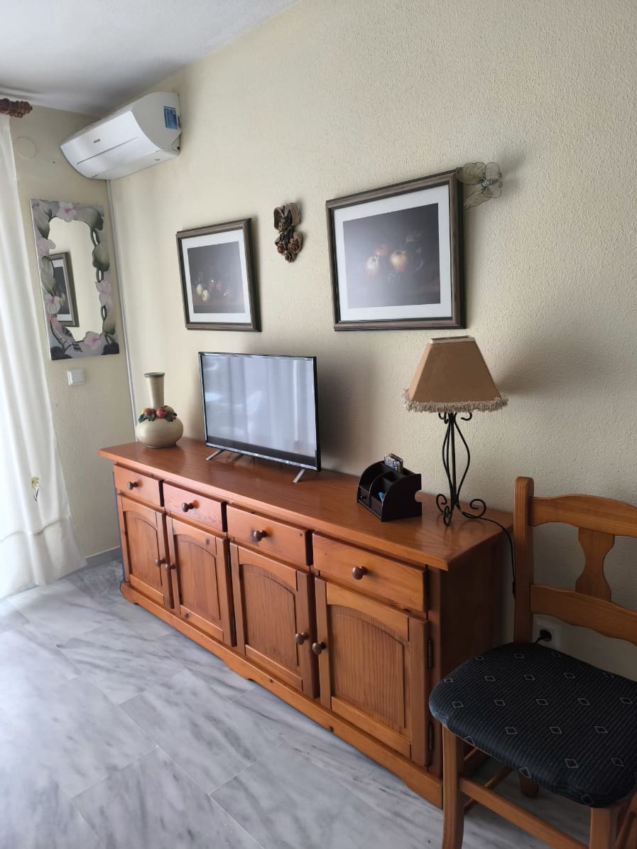1 quarto Apartamento para arrendar em Torrox-Costa com piscina - 750 € (Ref: 9195447)