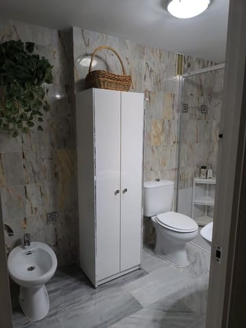1 quarto Apartamento para arrendar em Torrox-Costa, Torrox com piscina - 750 € (Ref: 9195447)