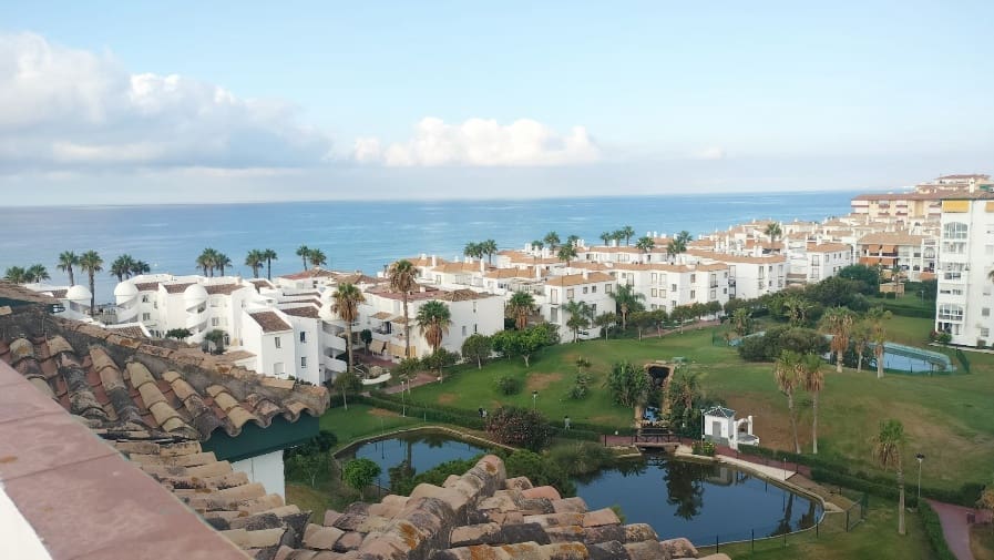 1 quarto Apartamento para arrendar em Torrox-Costa com piscina - 750 € (Ref: 9195447)
