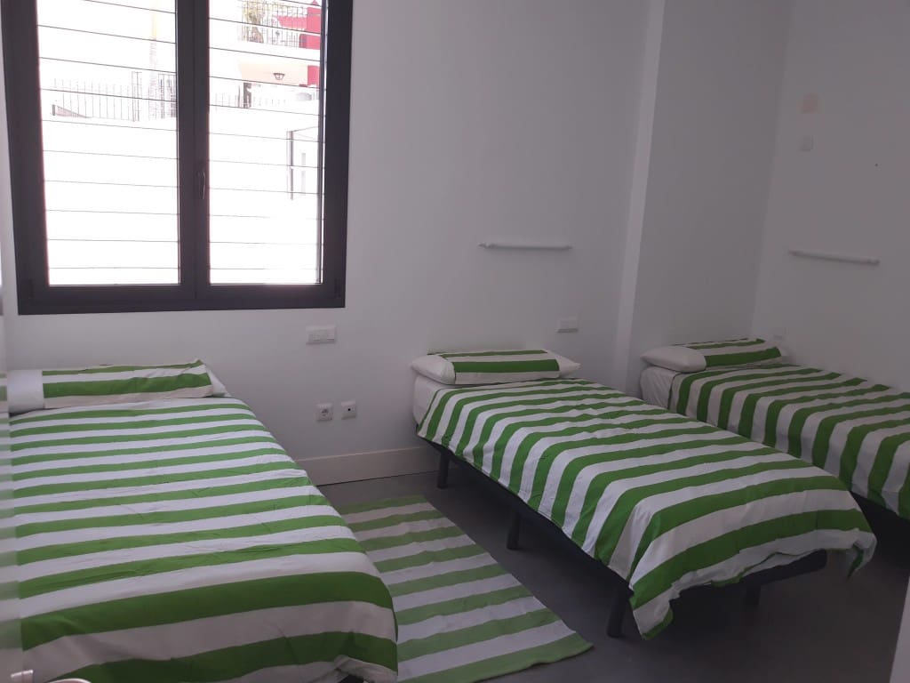 5 slaapkamer Villa te huur in Nerja met zwembad garage - € 2.000 (Ref: 9195448)