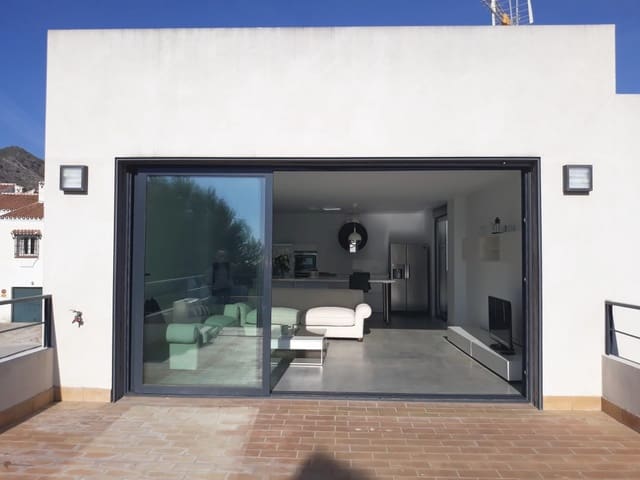 5 slaapkamer Villa te huur in Burriana, Nerja met zwembad garage - € 2.000 (Ref: 9195448)