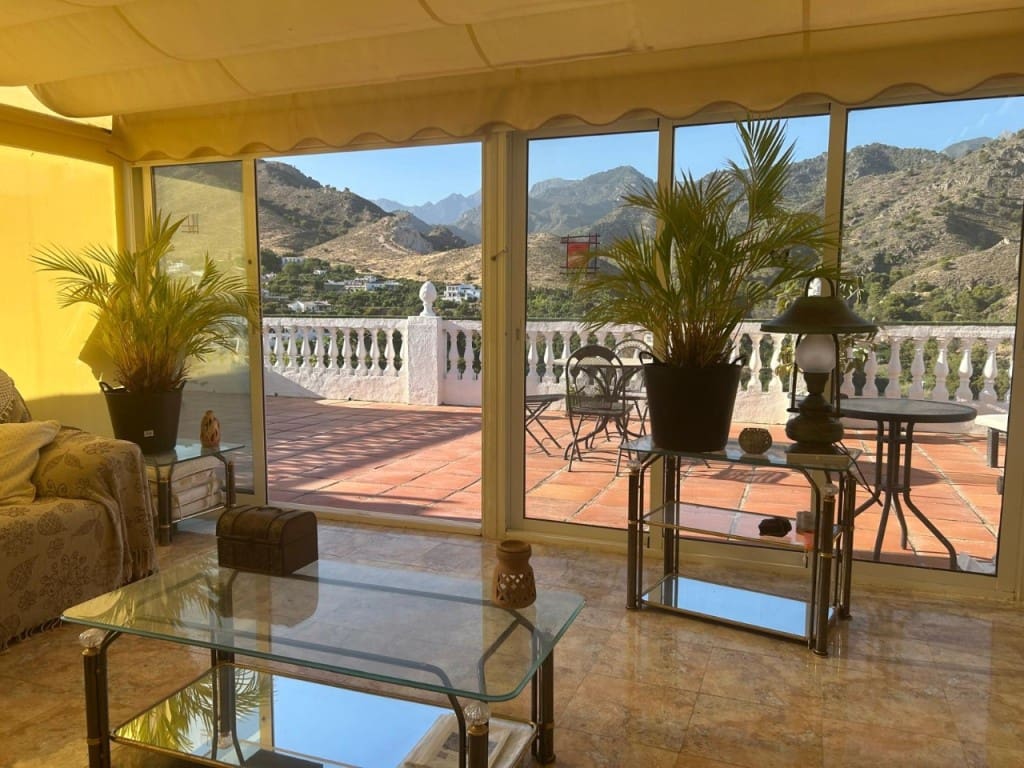 4 soveværelse Finca/Landehus til salg i Frigiliana med swimmingpool - € 370.000 (Ref: 9208240)